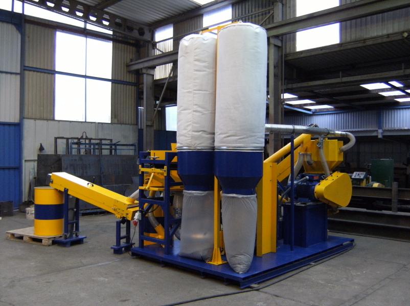 Thunderhawk-Whole-plant-from-behind,-with-Dust-filter-DSCF1603.jfif